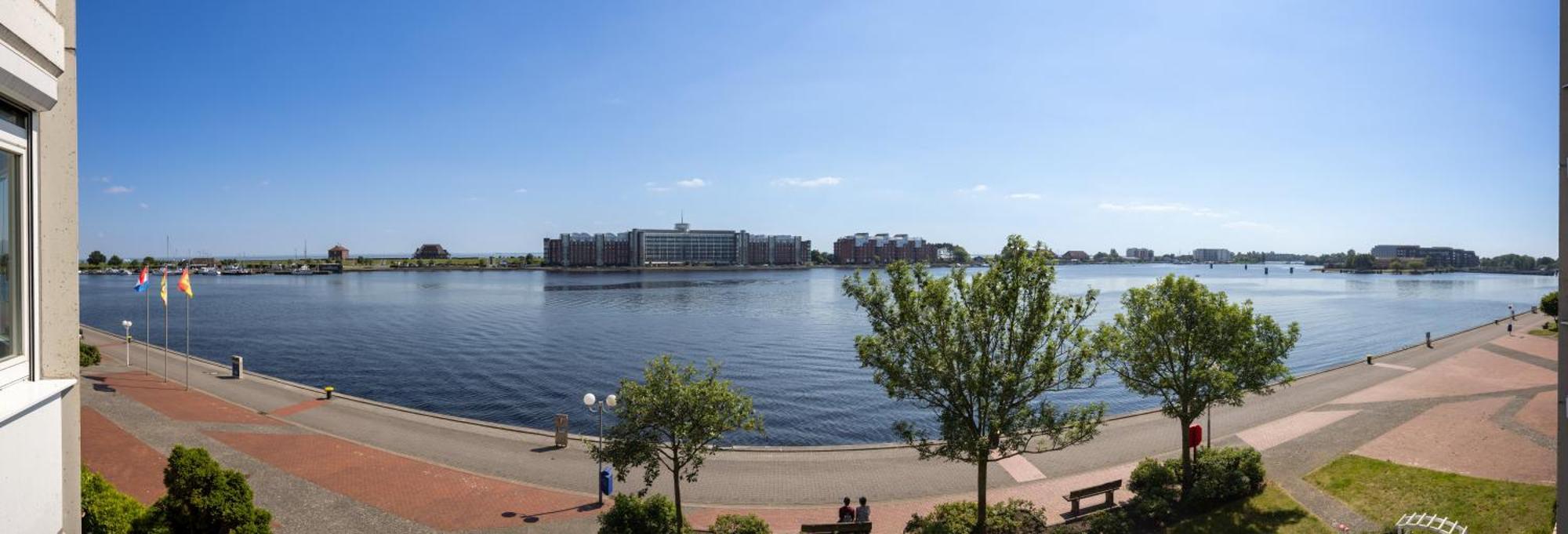 ווילהלמסהאבן Gemuetliche Ferienwohnung Mit Meerblick Direkt Am Hafen מראה חיצוני תמונה